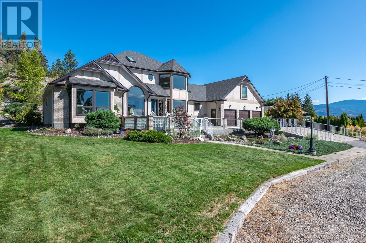 2631 FORSYTH Drive Penticton