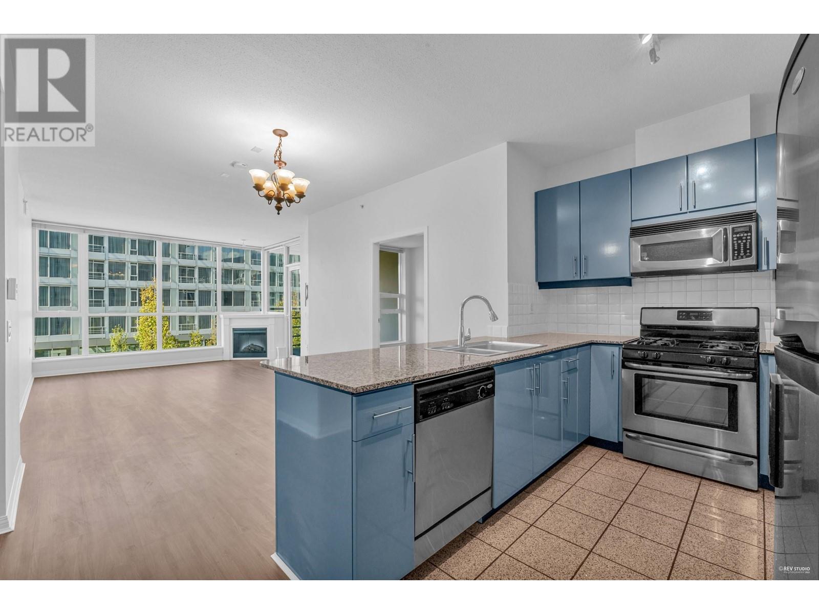 503 138 E Esplanade, North Vancouver, British Columbia  V7L 4X9 - Photo 10 - R2858331