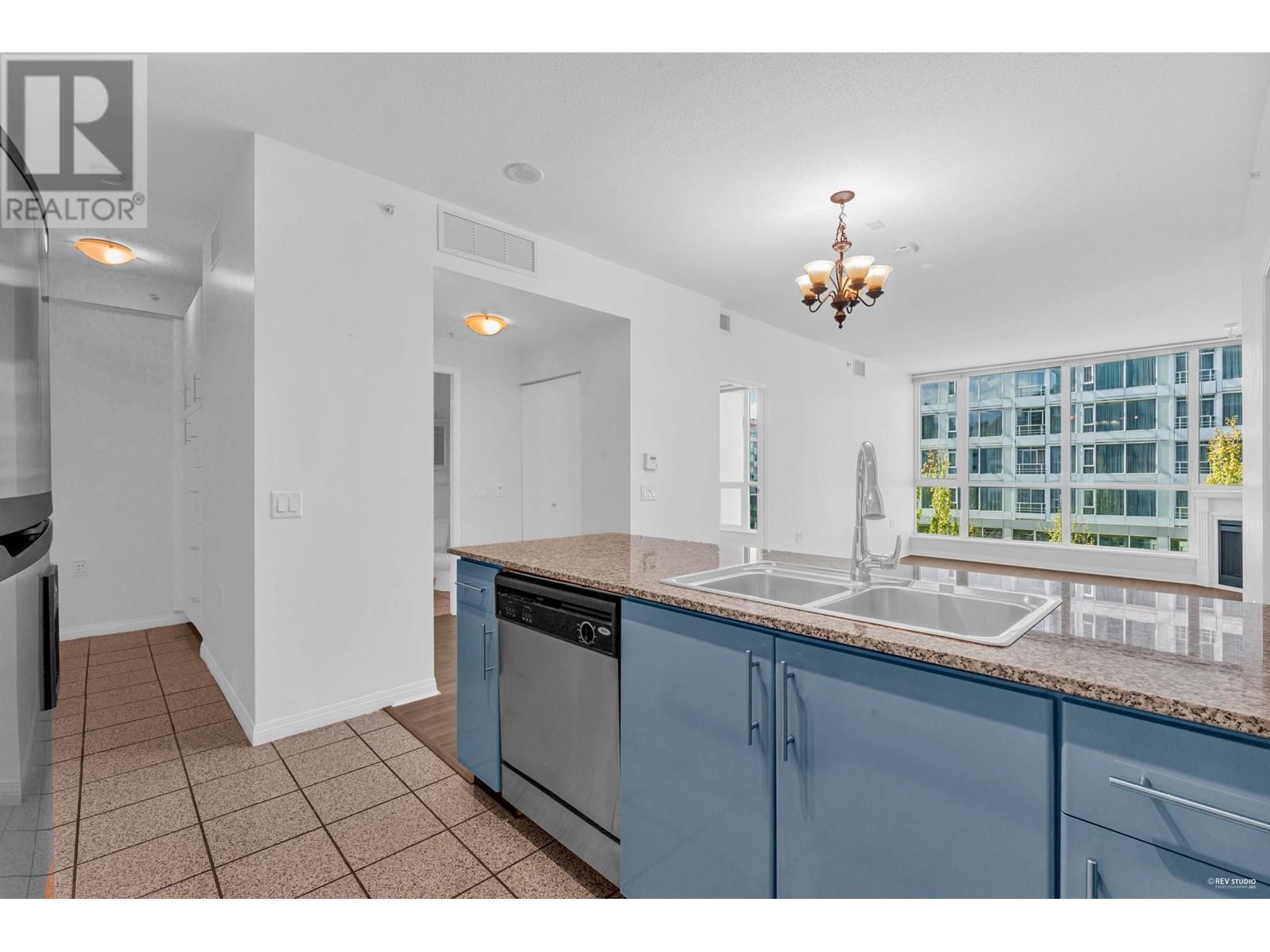 503 138 E Esplanade, North Vancouver, British Columbia  V7L 4X9 - Photo 12 - R2858331
