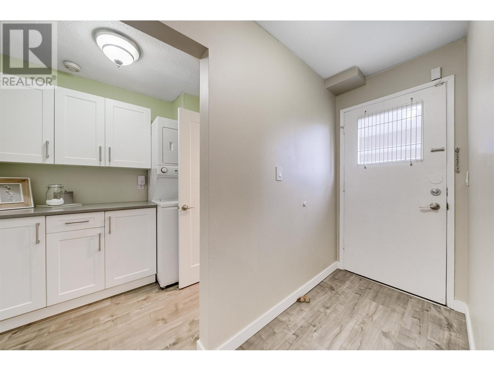 1783 Dorset Avenue, Port Coquitlam, British Columbia  V3B 2A3 - Photo 12 - R2858284