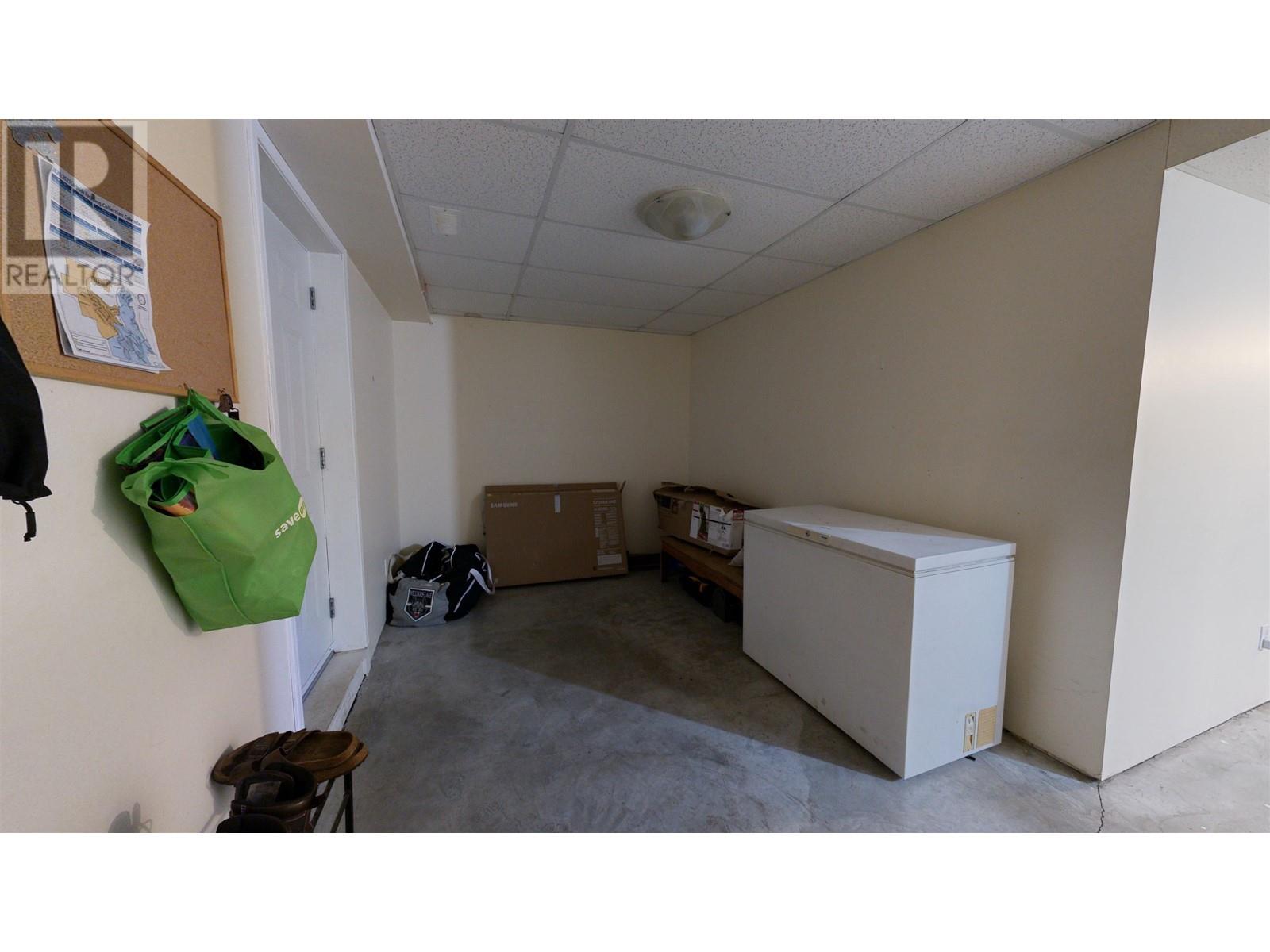 4838 Kitwanga Drive, 108 Mile Ranch, British Columbia  V0K 2Z0 - Photo 29 - R2859312