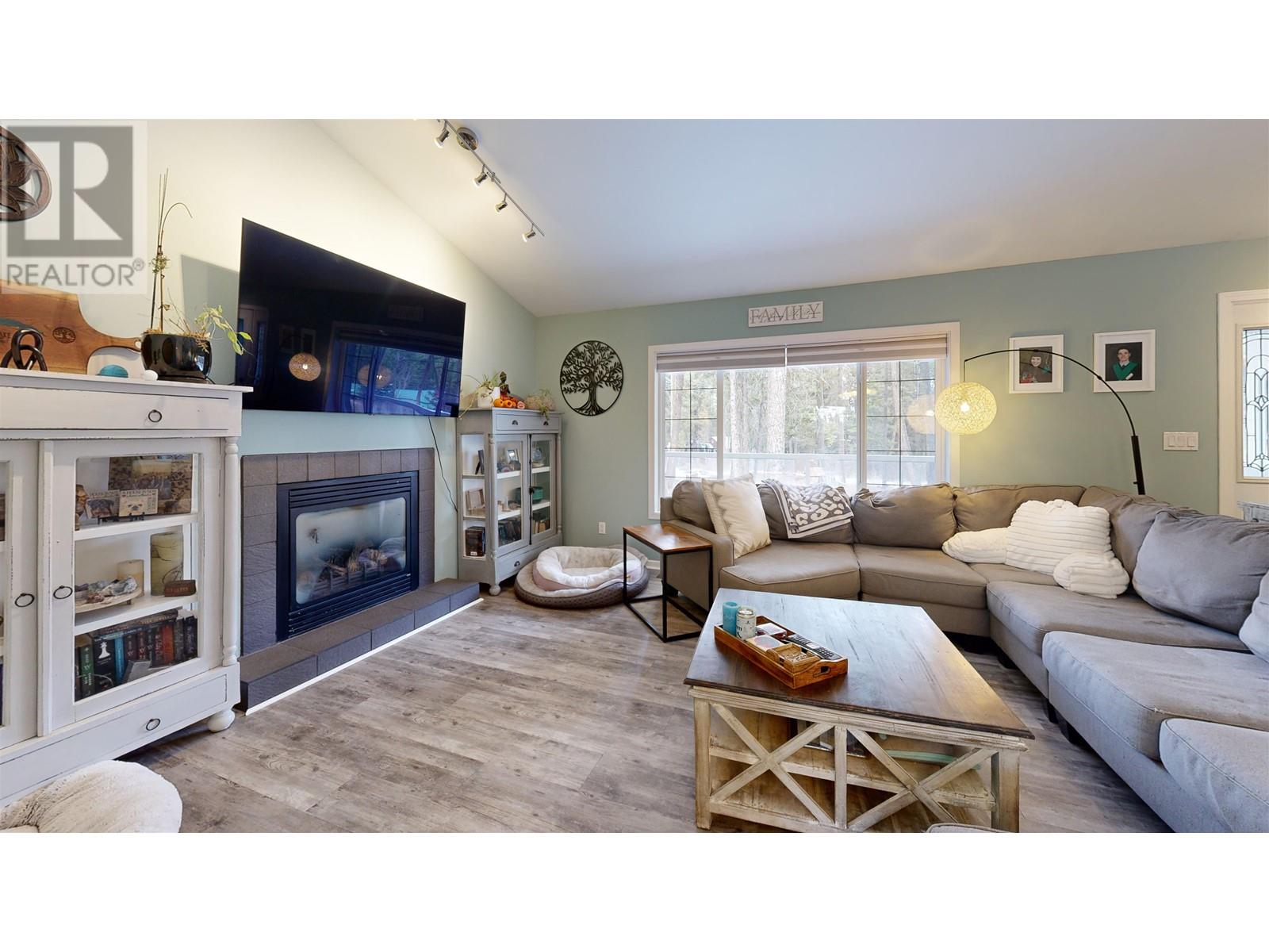4838 Kitwanga Drive, 108 Mile Ranch, British Columbia  V0K 2Z0 - Photo 6 - R2859312