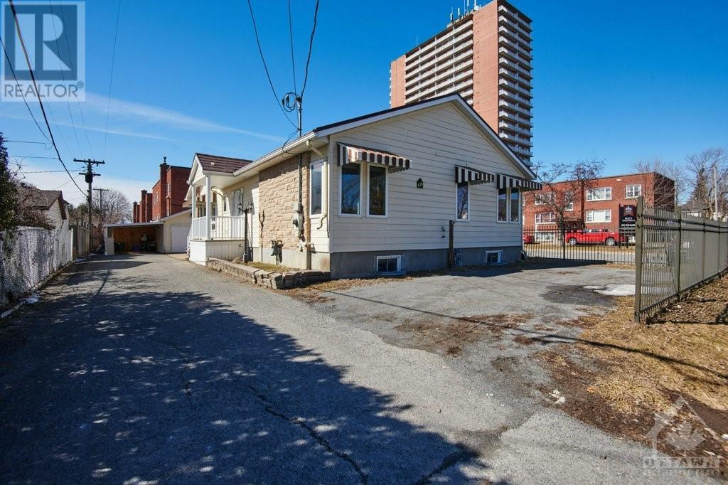 634 Kirkwood Avenue, Ottawa, Ontario  K1Z 5X7 - Photo 2 - 1380123