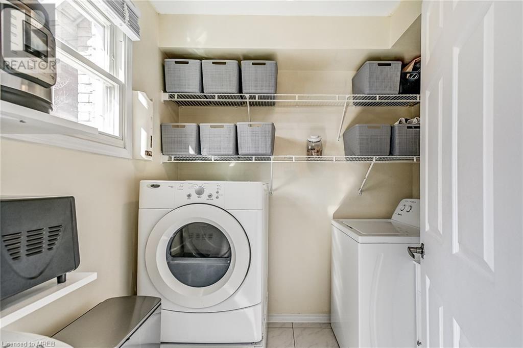 2878 Strata Court, Mississauga, Ontario  L5N 6K5 - Photo 15 - 40553889