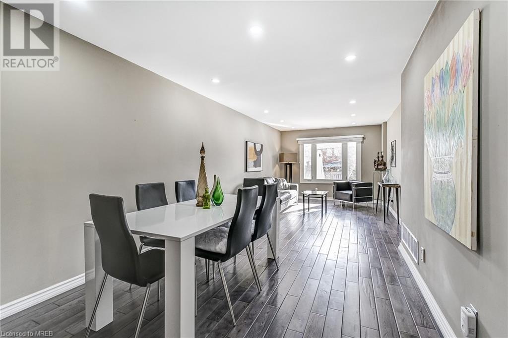 2878 Strata Court, Mississauga, Ontario  L5N 6K5 - Photo 9 - 40553889