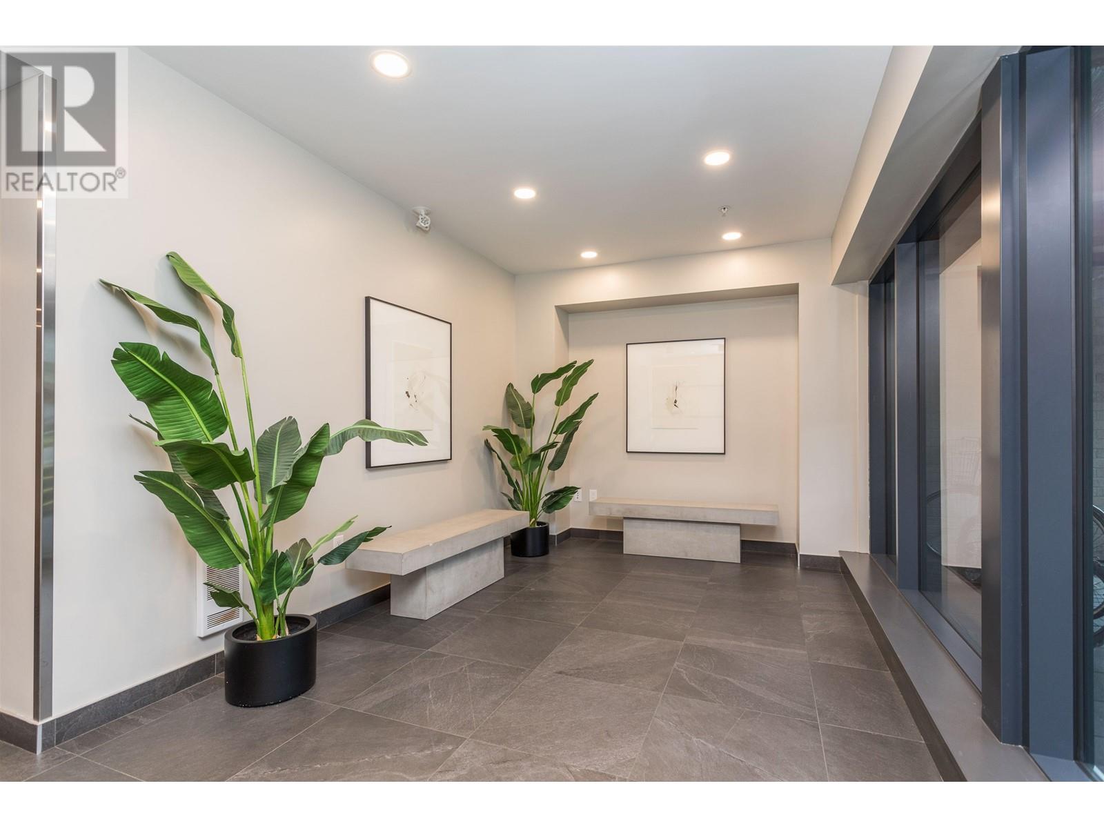 316 3038 St George Street, Port Moody, British Columbia  V3H 0L3 - Photo 2 - R2859336