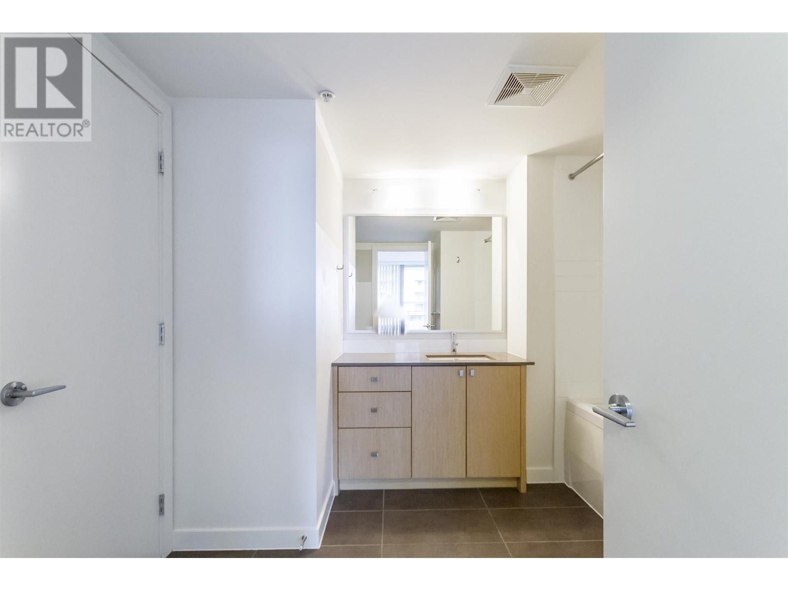301 9868 Cameron Street, Burnaby, British Columbia  V3J 0A5 - Photo 14 - R2859349