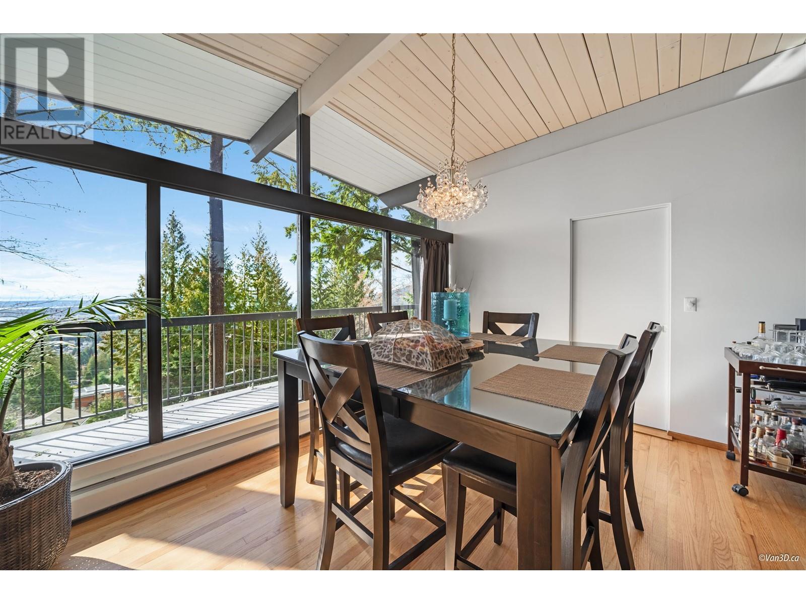 4880 Skyline Dr, North Vancouver, British Columbia  V7R 3J3 - Photo 10 - R2859379
