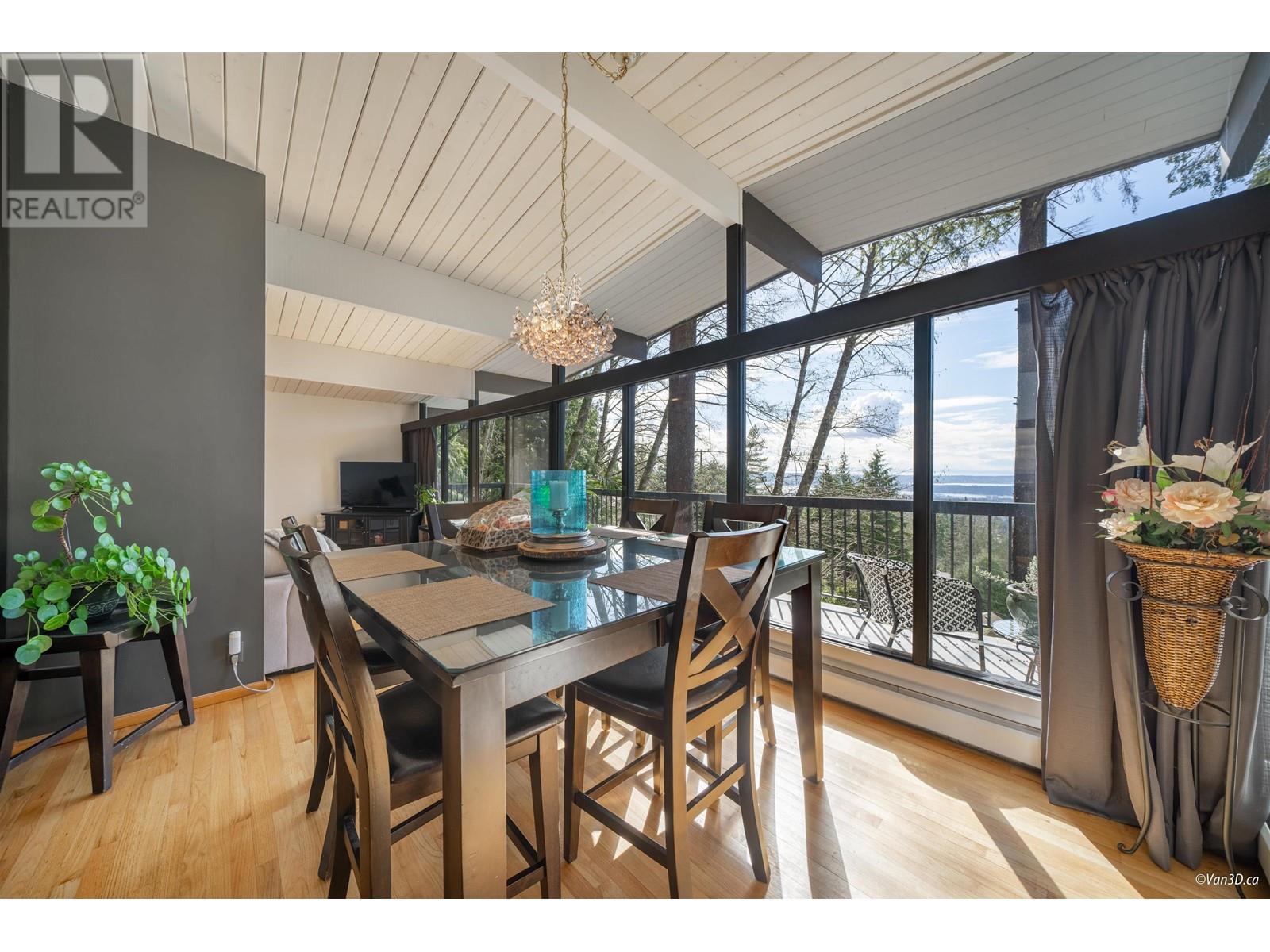 4880 Skyline Dr, North Vancouver, British Columbia  V7R 3J3 - Photo 11 - R2859379