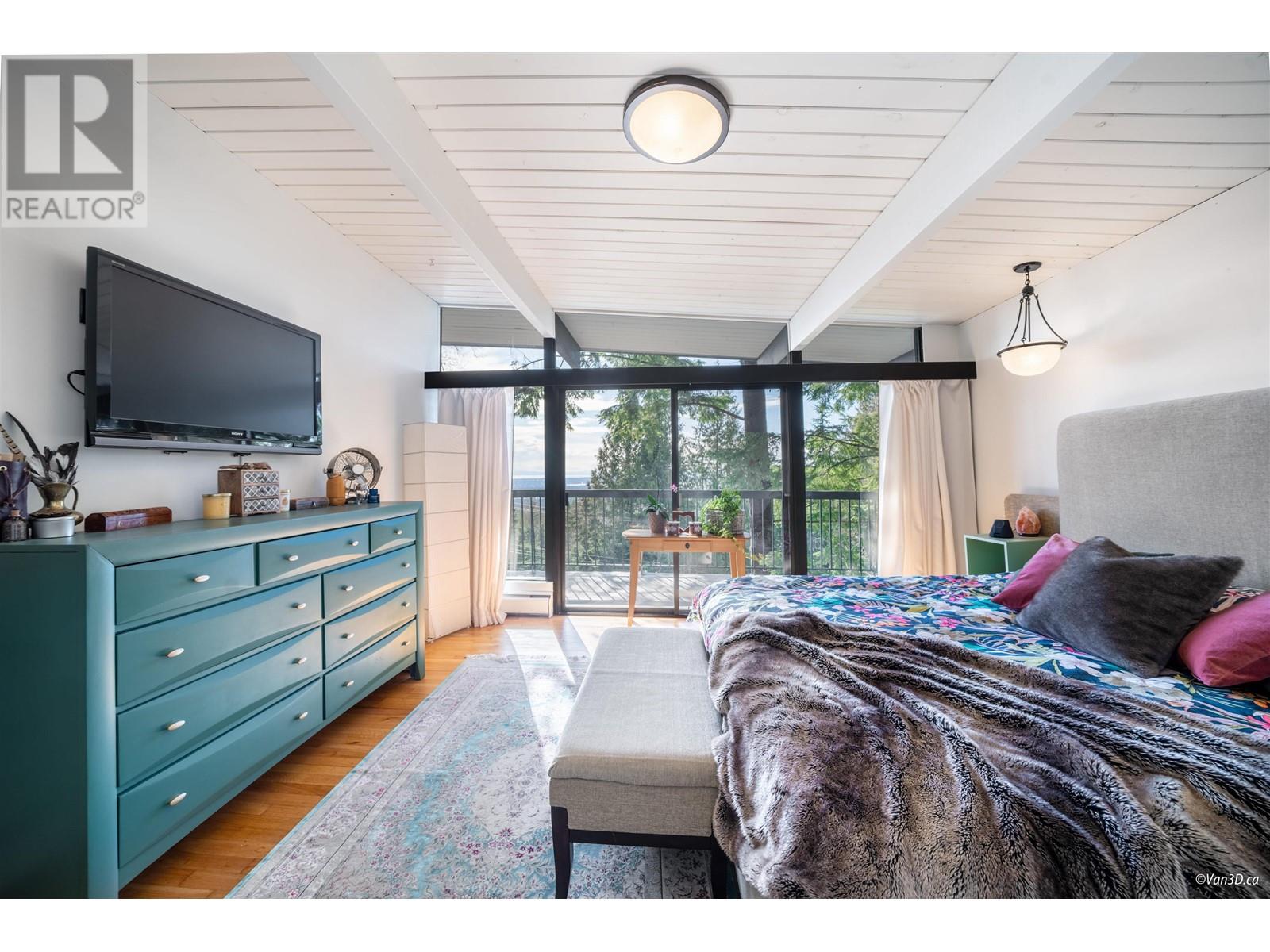 4880 Skyline Dr, North Vancouver, British Columbia  V7R 3J3 - Photo 17 - R2859379