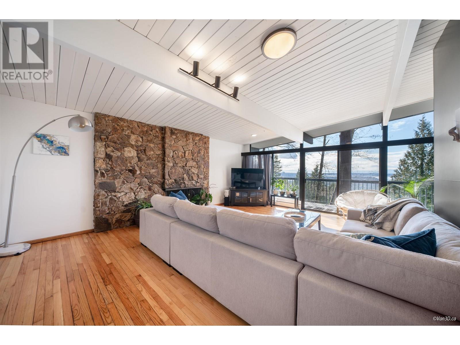 4880 Skyline Dr, North Vancouver, British Columbia  V7R 3J3 - Photo 7 - R2859379