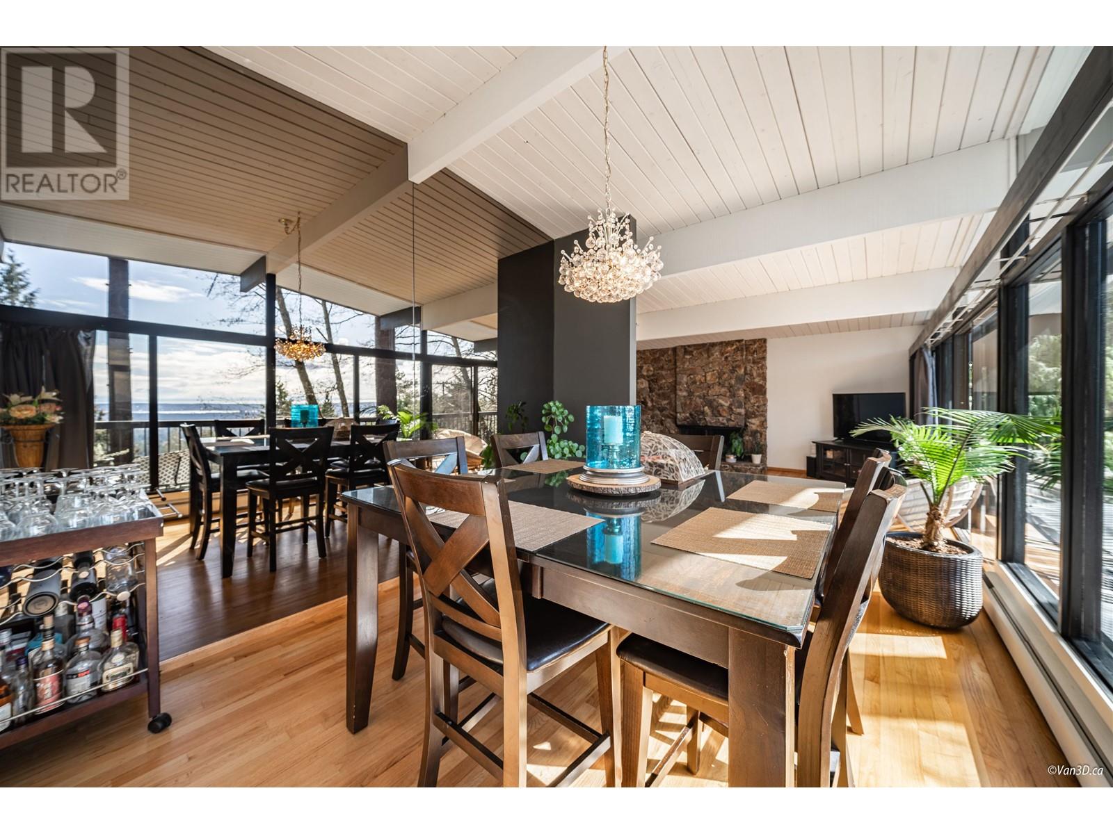4880 Skyline Dr, North Vancouver, British Columbia  V7R 3J3 - Photo 8 - R2859379