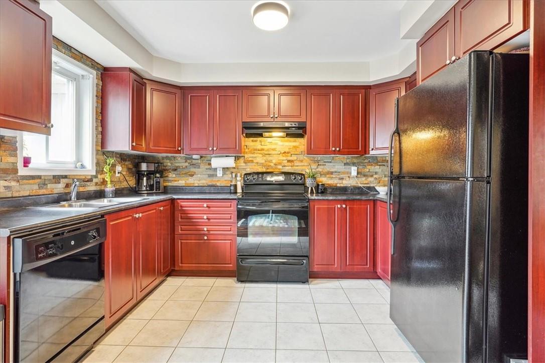 8 Bradley Avenue W, Unit #10, Binbrook, Ontario  L0R 1C0 - Photo 11 - H4187930
