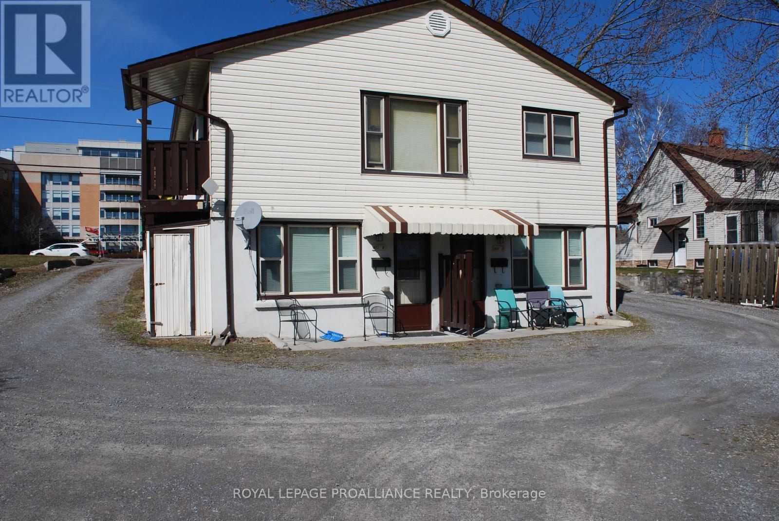 471 Dundas St W, Belleville, Ontario  K8P 1B6 - Photo 3 - X8142276