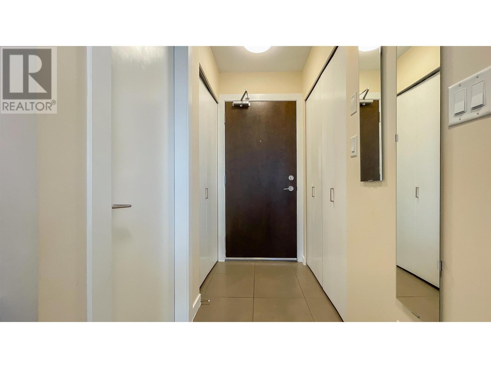 2502 4888 Brentwood Drive, Burnaby, British Columbia  V5C 0C6 - Photo 3 - R2858323