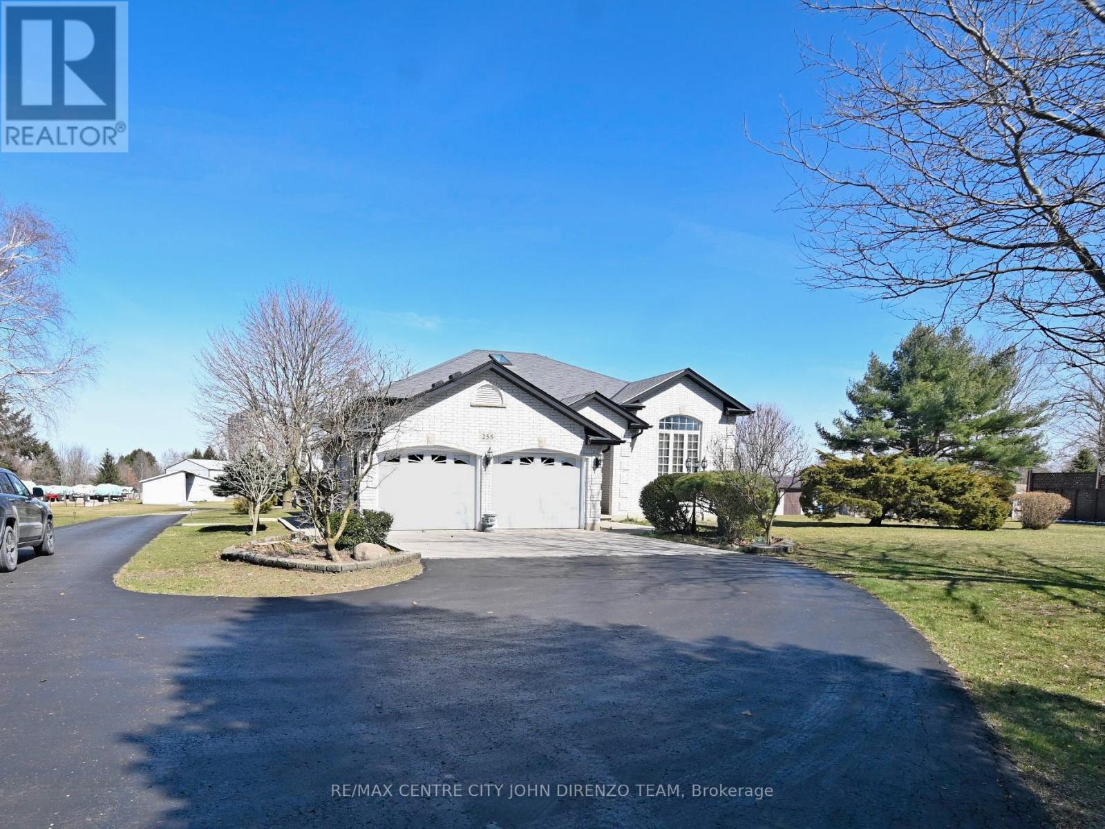 255 Miller Rd, Dutton/dunwich, Ontario  N0L 1J0 - Photo 36 - X8143062