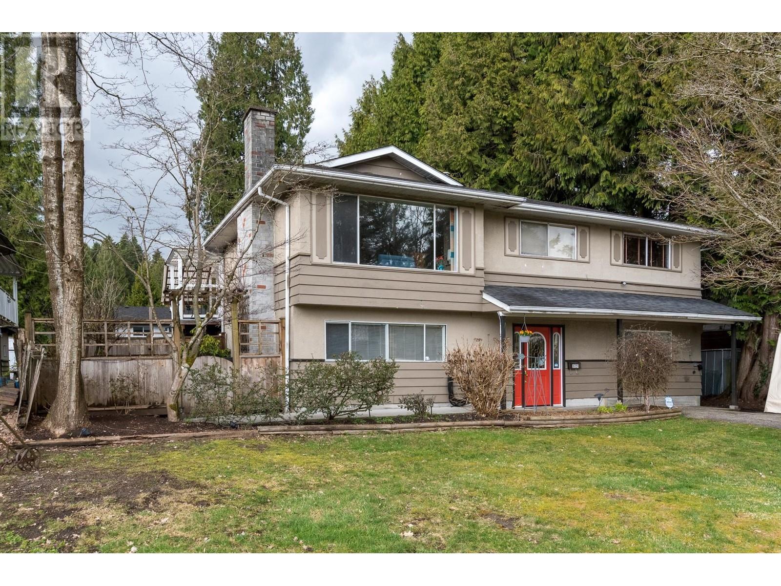3721 Killarney Street, Port Coquitlam, British Columbia  V3B 3G5 - Photo 2 - R2859509