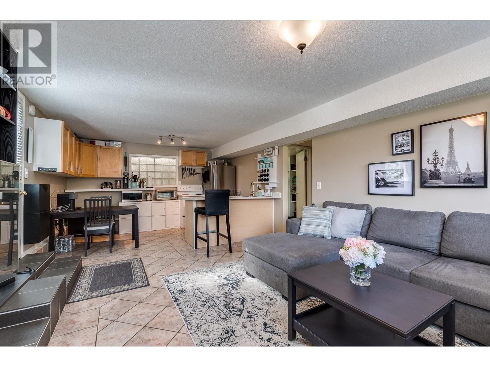 3721 Killarney Street, Port Coquitlam, British Columbia  V3B 3G5 - Photo 6 - R2859509