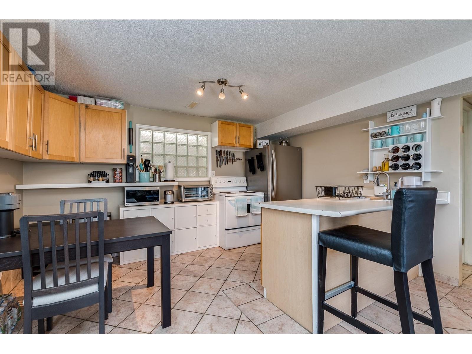 3721 Killarney Street, Port Coquitlam, British Columbia  V3B 3G5 - Photo 7 - R2859509