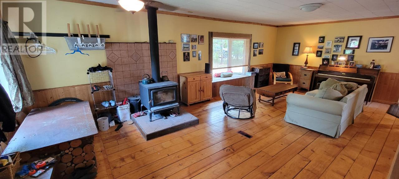 412 Richie Road, Clearwater, British Columbia  V0E 1N2 - Photo 4 - 177189