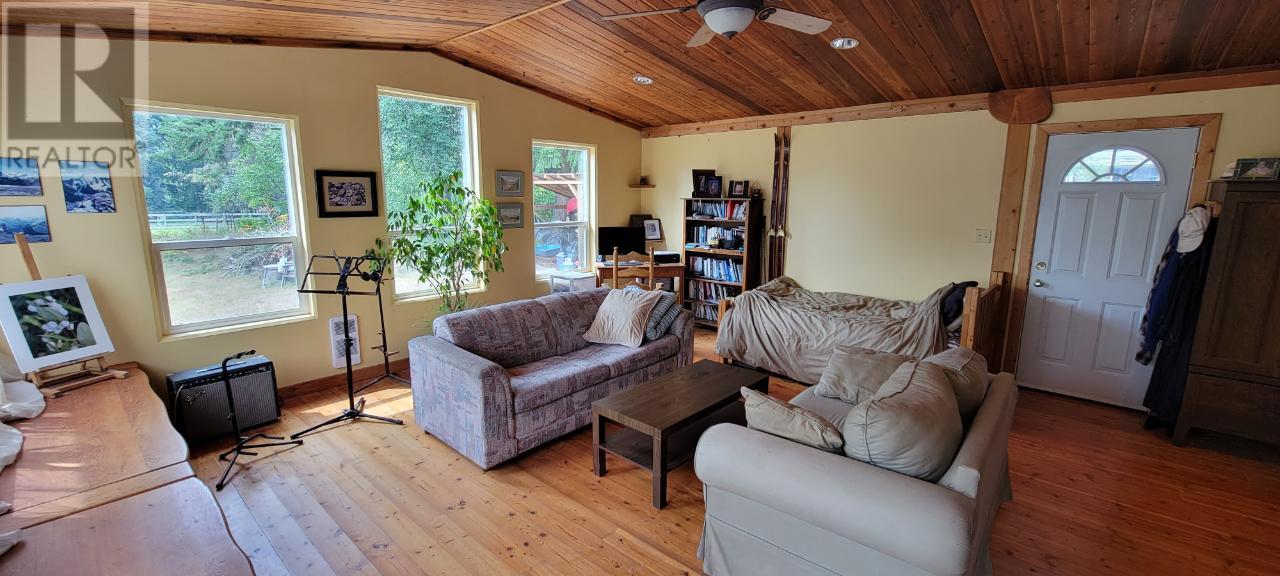 412 Richie Road, Clearwater, British Columbia  V0E 1N2 - Photo 19 - 177189
