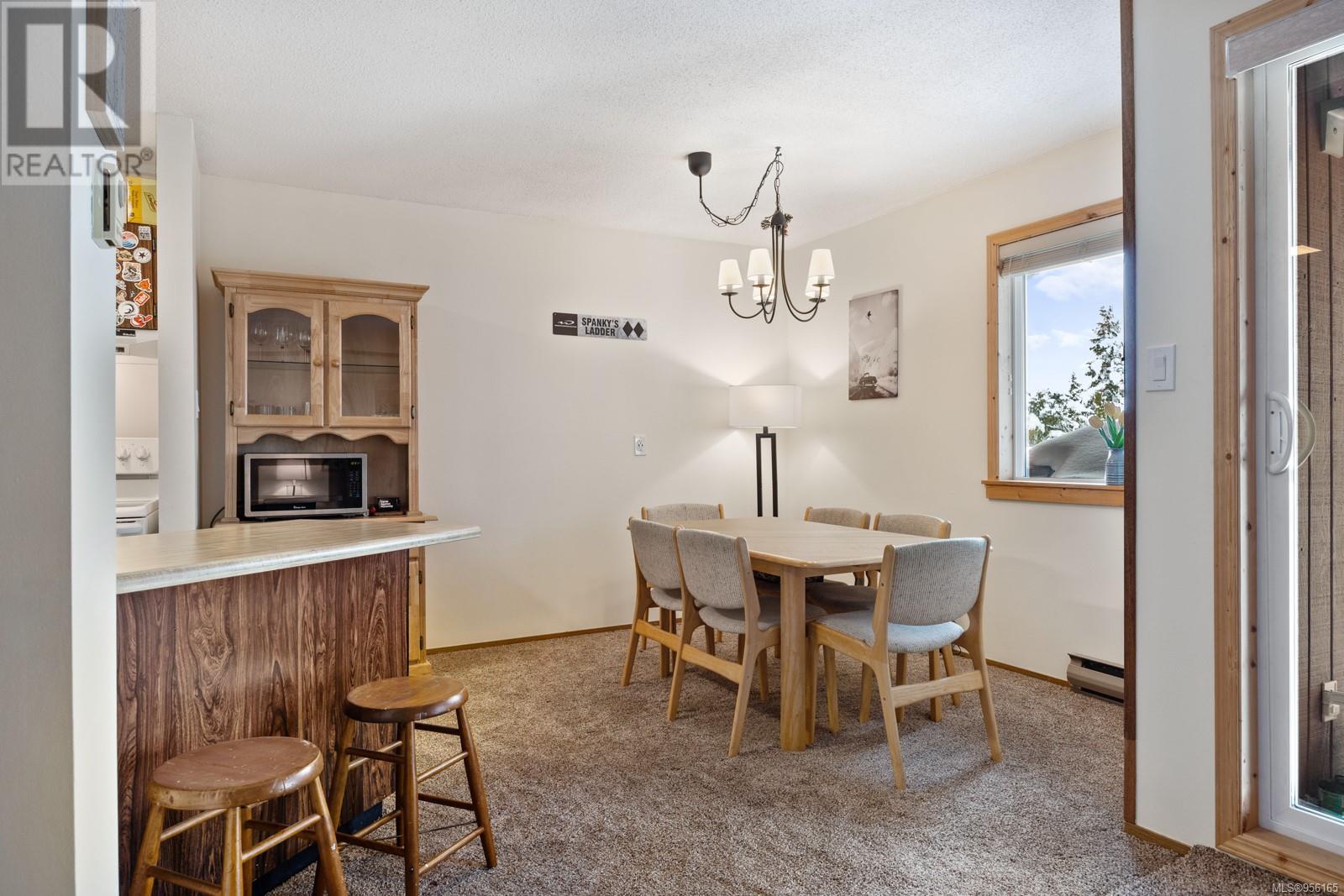 302 788 Castle Crag Cres, Courtenay, British Columbia  V9J 1L0 - Photo 2 - 956165
