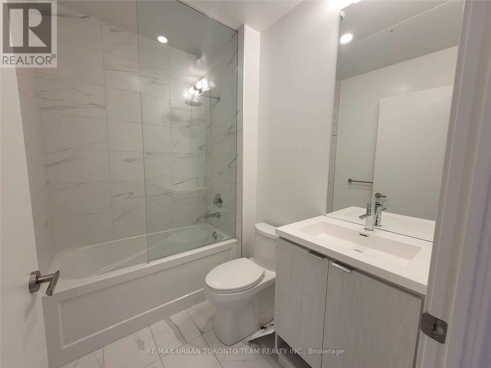 1502 - 55 Cooper Street, Toronto, Ontario  M5E 0G1 - Photo 11 - C8143136