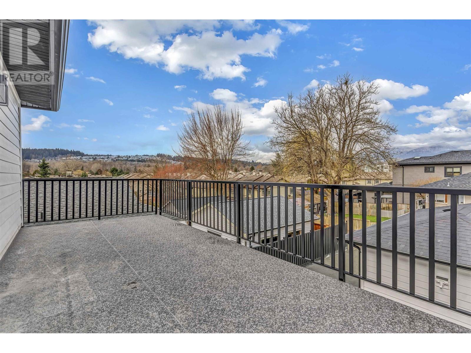 2323 Lobb Avenue, Port Coquitlam, British Columbia  V3C 1M7 - Photo 15 - R2859323