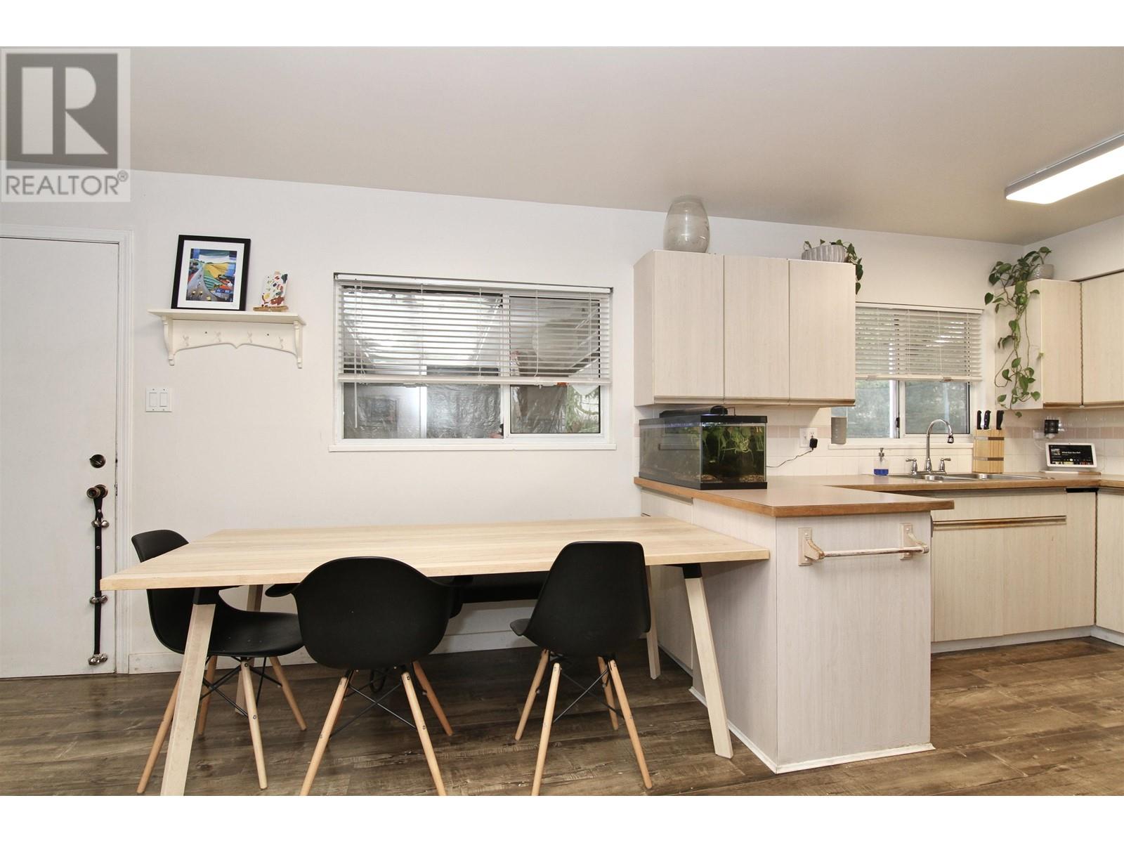 3329 Handley Crescent, Port Coquitlam, British Columbia  V3B 2Y4 - Photo 4 - R2859533