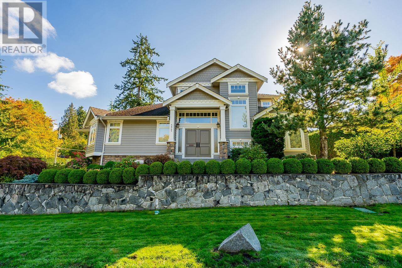 5845 Braemar Avenue, Burnaby, British Columbia  V5E 3L4 - Photo 2 - R2859540