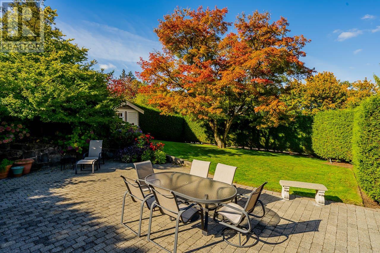 5845 Braemar Avenue, Burnaby, British Columbia  V5E 3L4 - Photo 6 - R2859540