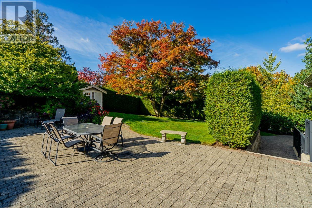 5845 Braemar Avenue, Burnaby, British Columbia  V5E 3L4 - Photo 8 - R2859540
