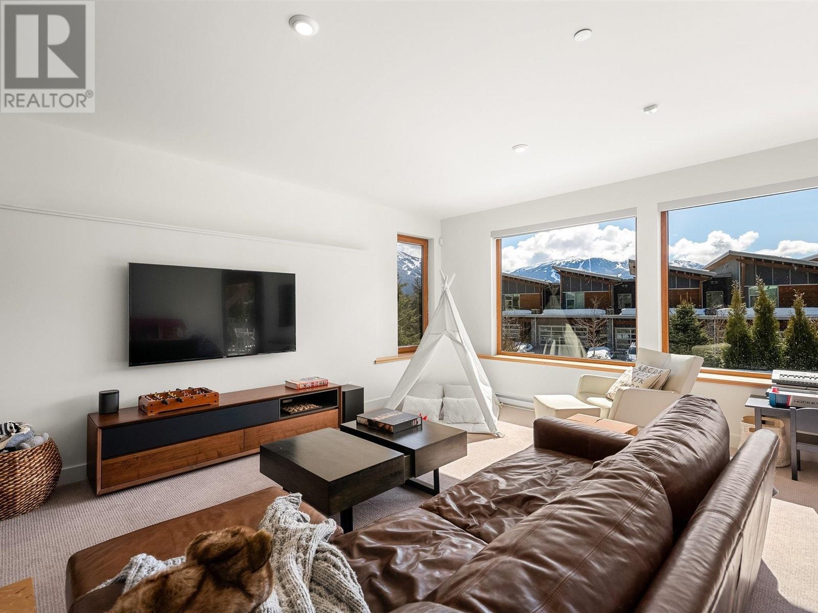 8505 Ashleigh Mcivor Drive, Whistler, British Columbia  V8E 1L9 - Photo 24 - R2859551
