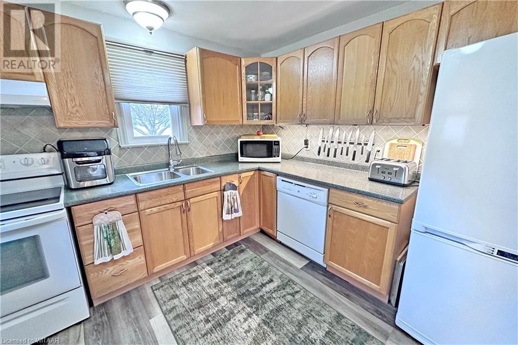 765 Pavey Street, Woodstock, Ontario  N4S 2L7 - Photo 13 - 40553835
