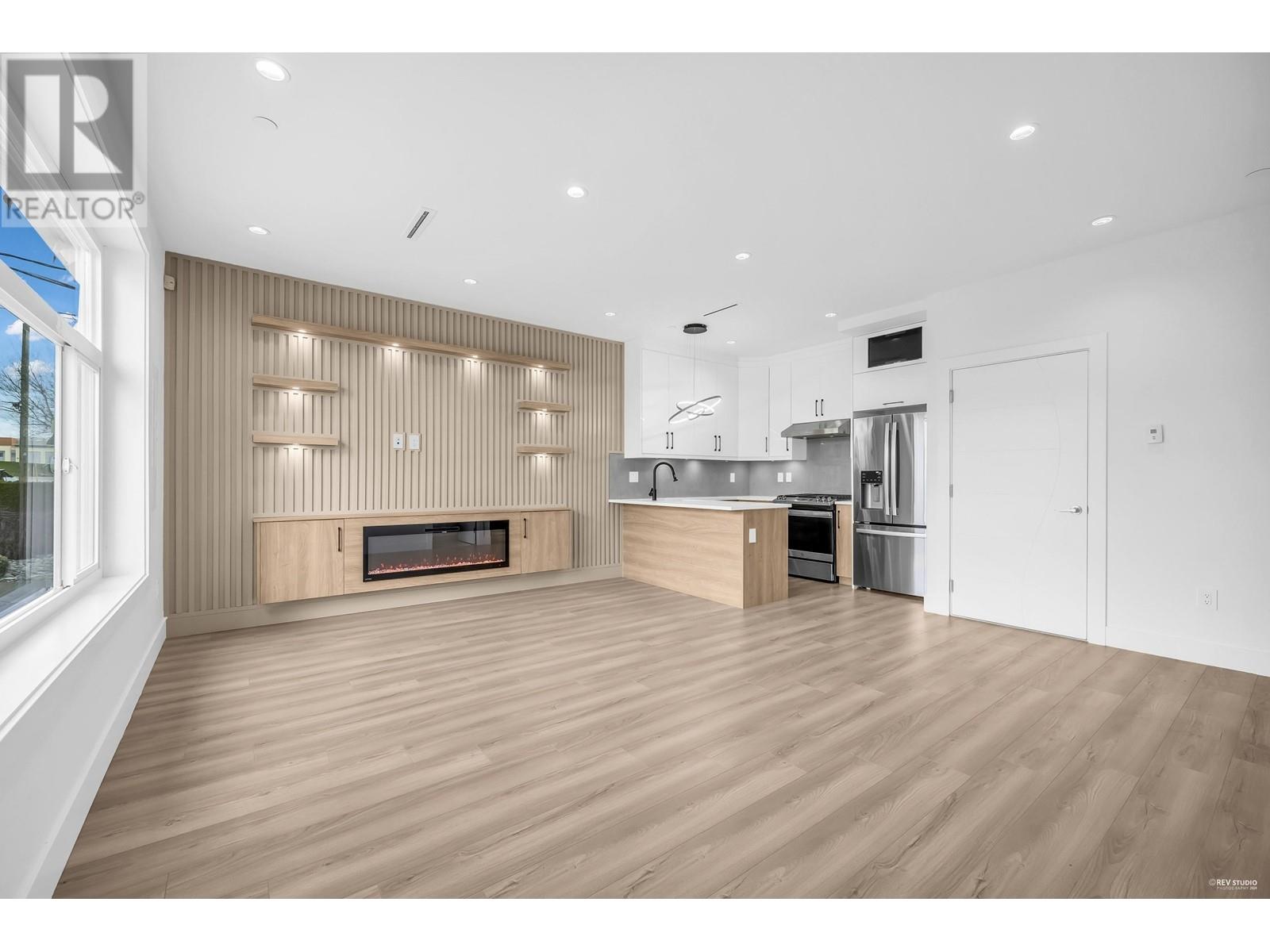 1 762 East 60th Avenue, Vancouver, British Columbia  V5X 2A4 - Photo 4 - R2859673