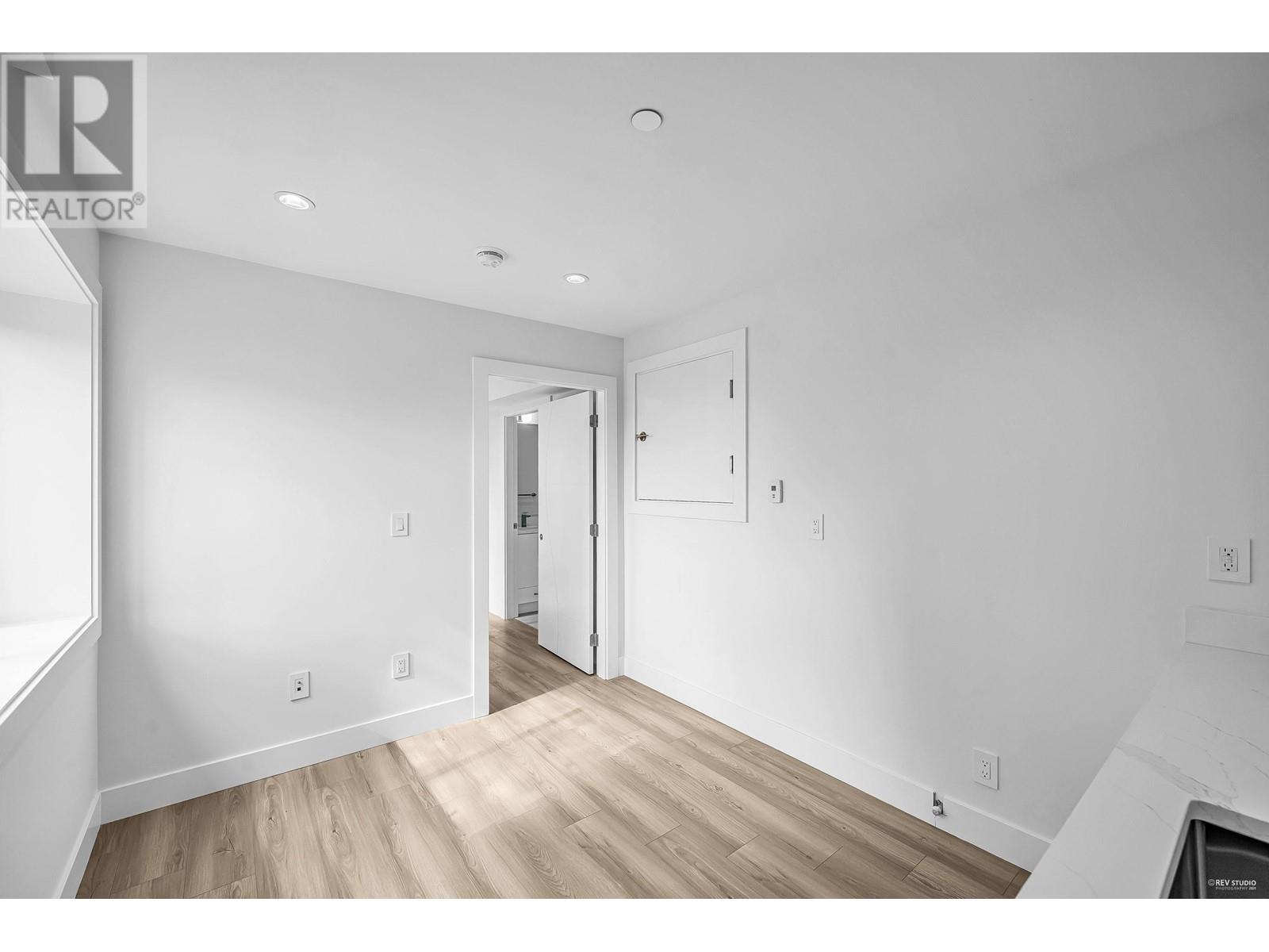 2 762 East 60th Avenue, Vancouver, British Columbia  V5X 2A4 - Photo 26 - R2859674