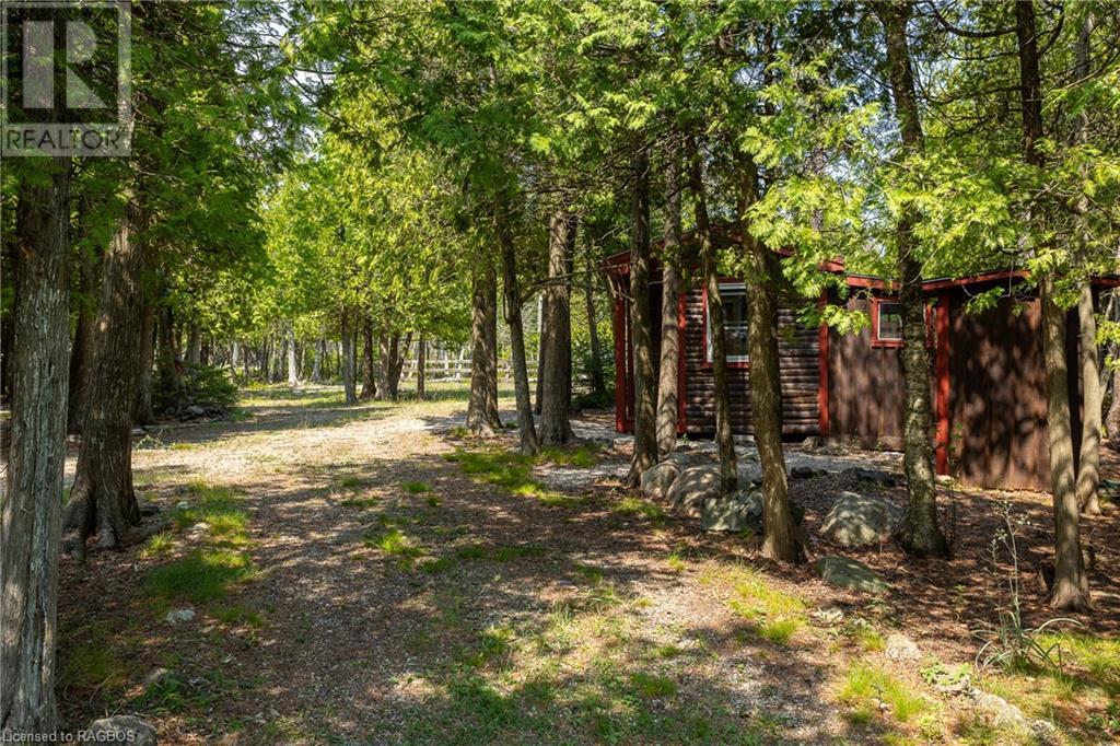864 Dorcas Bay Road, Tobermory, Ontario  N0H 2R0 - Photo 17 - 40552888