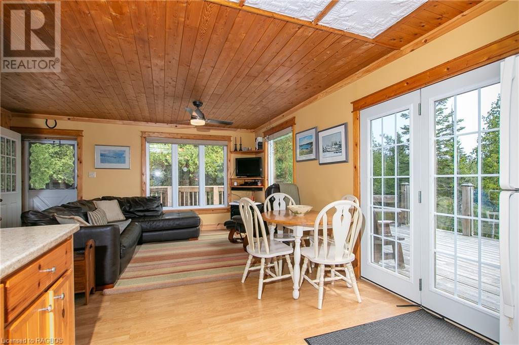 864 Dorcas Bay Road, Tobermory, Ontario  N0H 2R0 - Photo 33 - 40552888