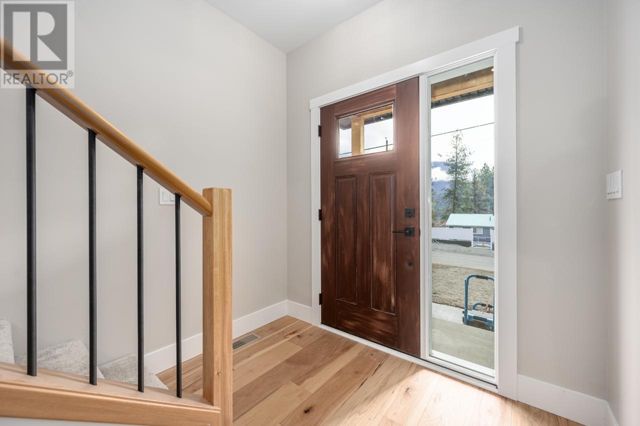 461 Columbia Street, Lillooet, British Columbia  V0K 1V0 - Photo 2 - 177215