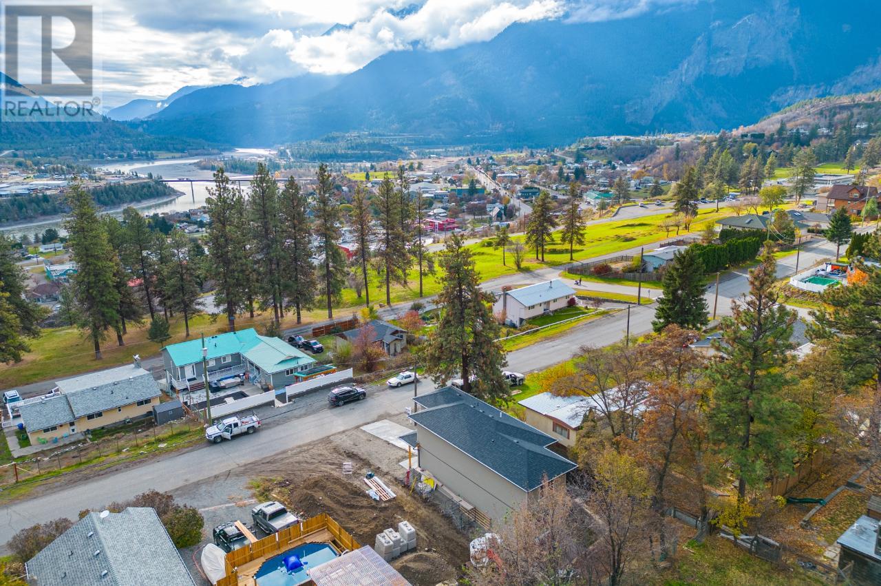 461 Columbia Street, Lillooet, British Columbia  V0K 1V0 - Photo 34 - 177215