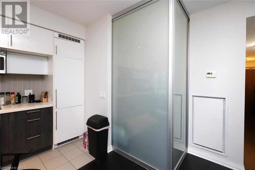 8 Mercer Street Unit# 1610, Toronto, Ontario  M5V 0C4 - Photo 11 - 40554667