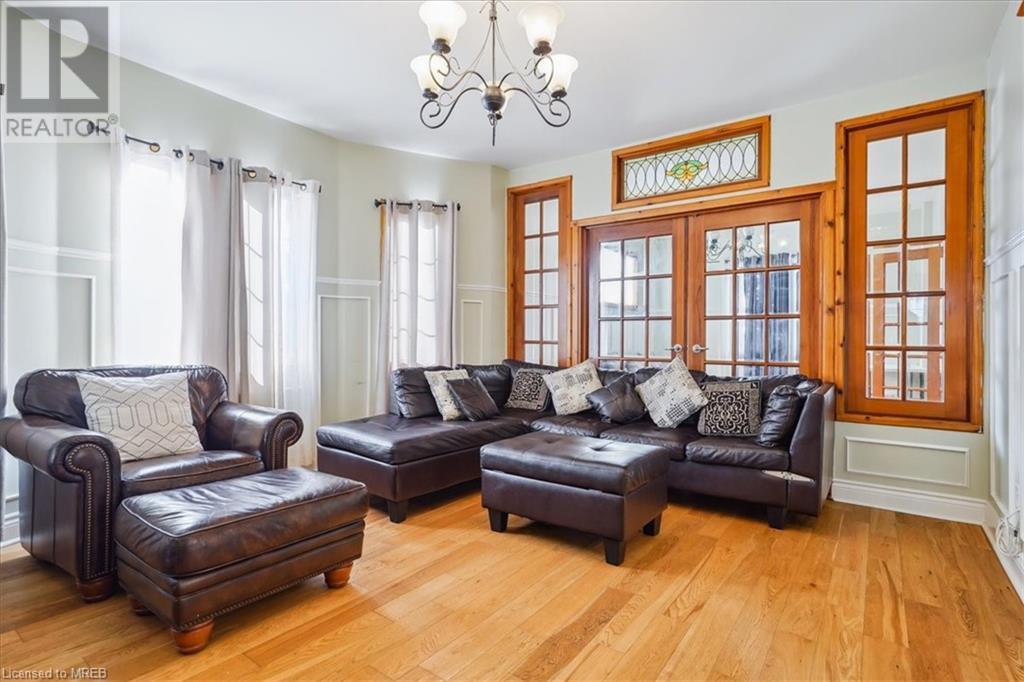 6311 Barker Street, Niagara Falls, Ontario  L2G 1Y6 - Photo 5 - 40554555