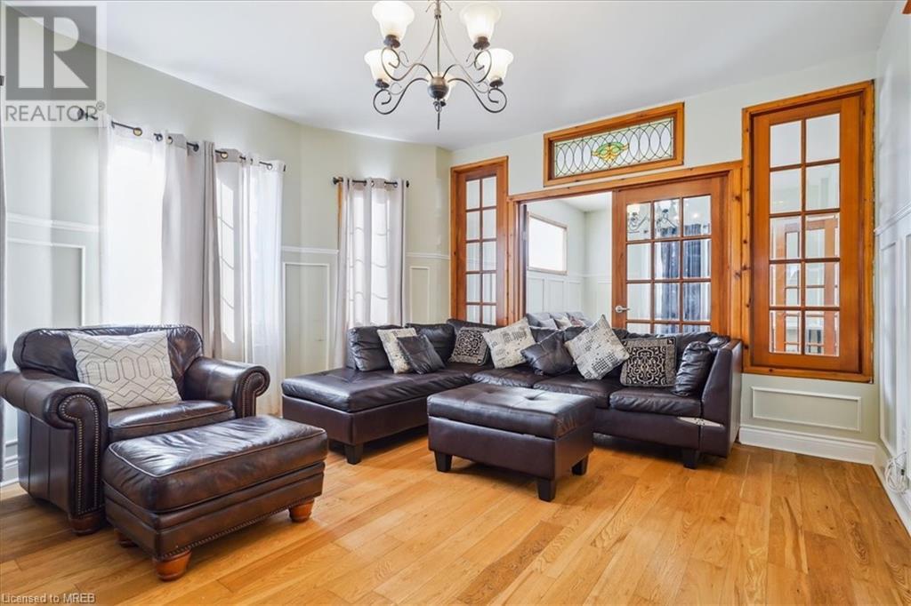 6311 Barker Street, Niagara Falls, Ontario  L2G 1Y6 - Photo 6 - 40554555