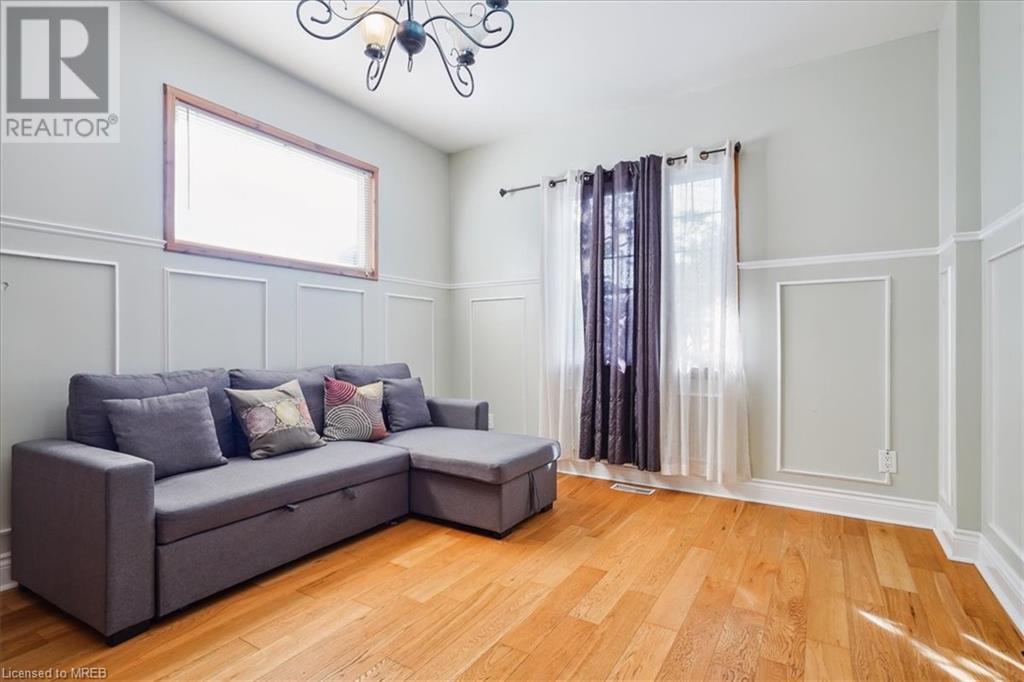 6311 Barker Street, Niagara Falls, Ontario  L2G 1Y6 - Photo 9 - 40554555