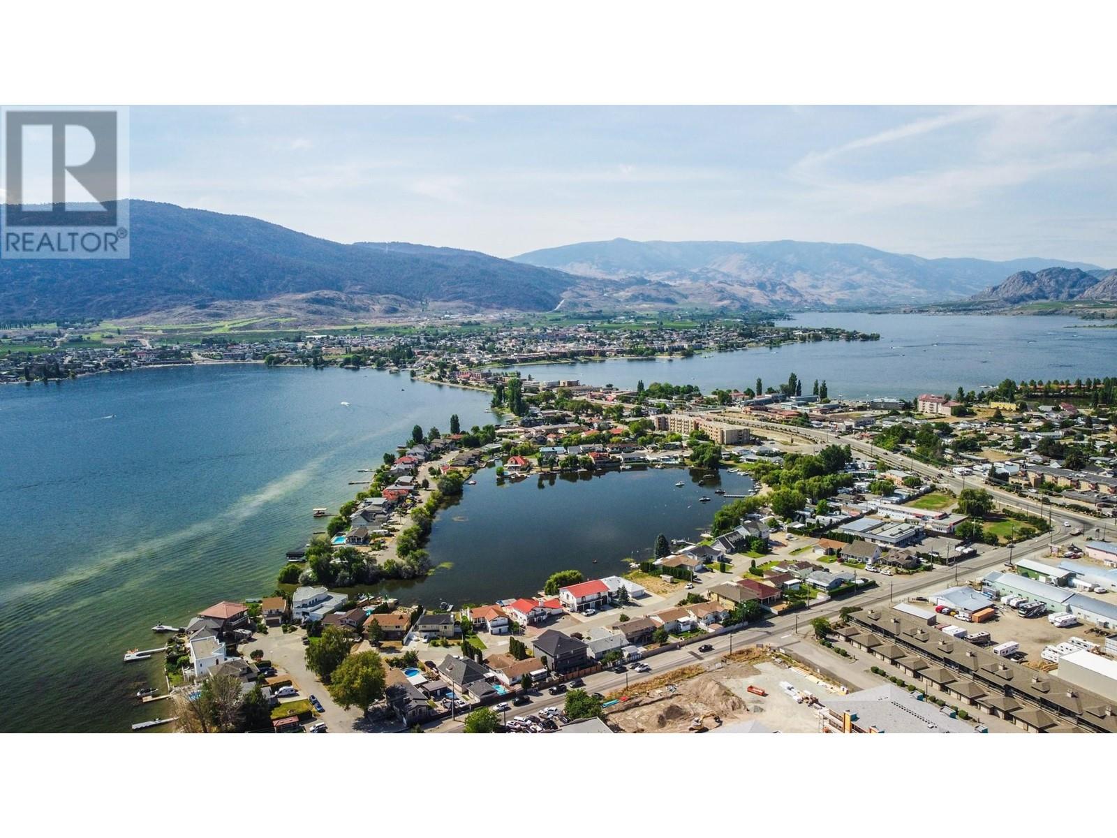 32 BAYVIEW Crescent Osoyoos