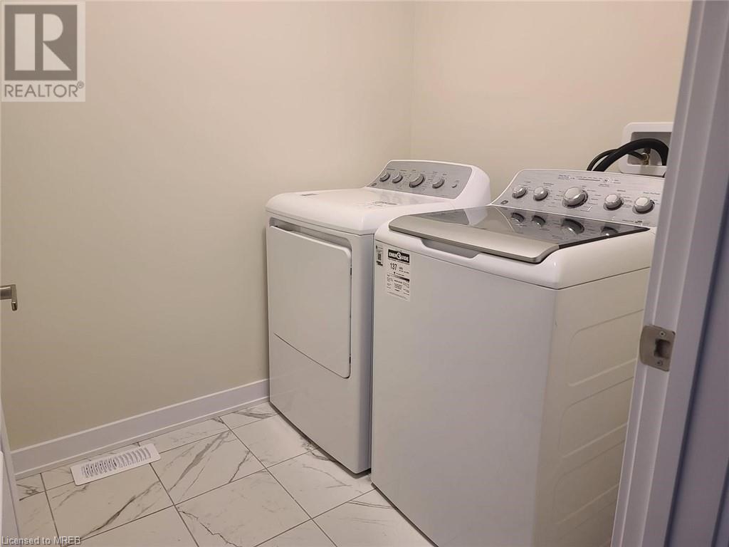 47 Rowlock Street, Welland, Ontario  L3B 0M7 - Photo 17 - 40554879