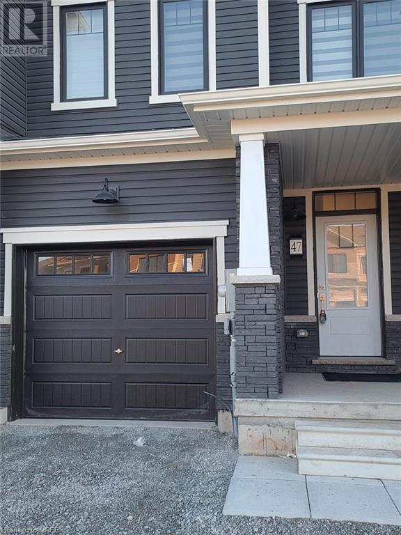 47 Rowlock Street, Welland, Ontario  L3B 0M7 - Photo 2 - 40554879