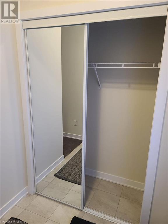 47 Rowlock Street, Welland, Ontario  L3B 0M7 - Photo 3 - 40554879