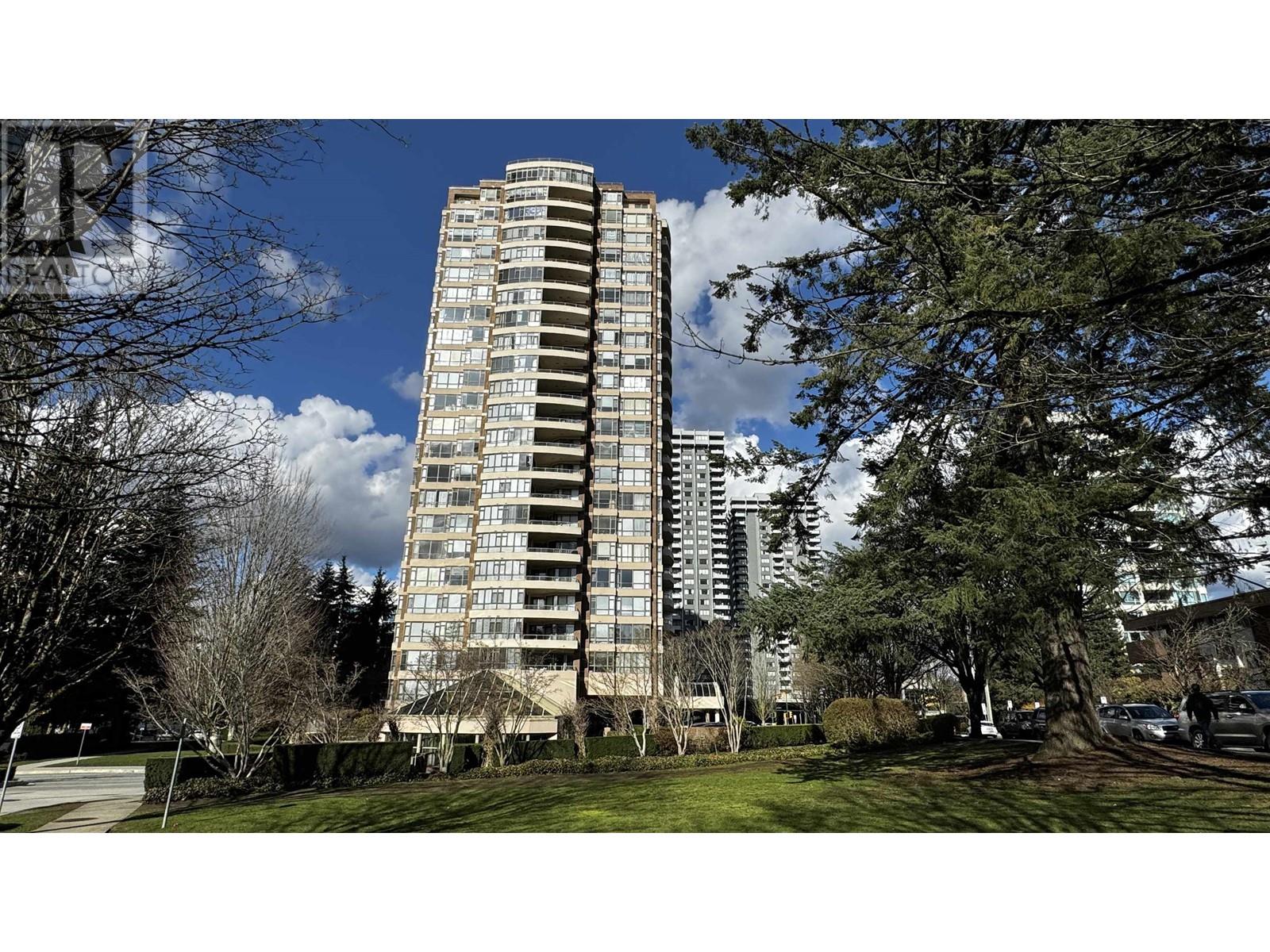 606 5885 Olive Avenue, Burnaby, British Columbia  V5H 4N8 - Photo 1 - R2859761