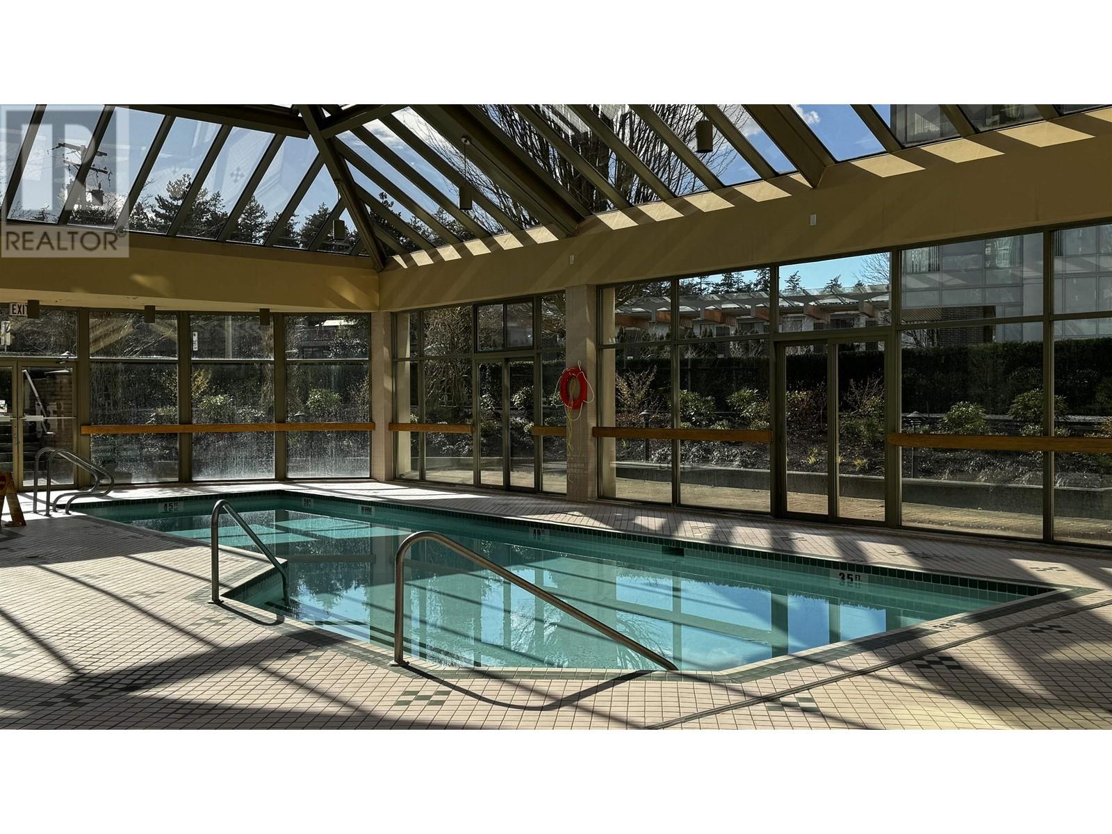 606 5885 Olive Avenue, Burnaby, British Columbia  V5H 4N8 - Photo 13 - R2859761